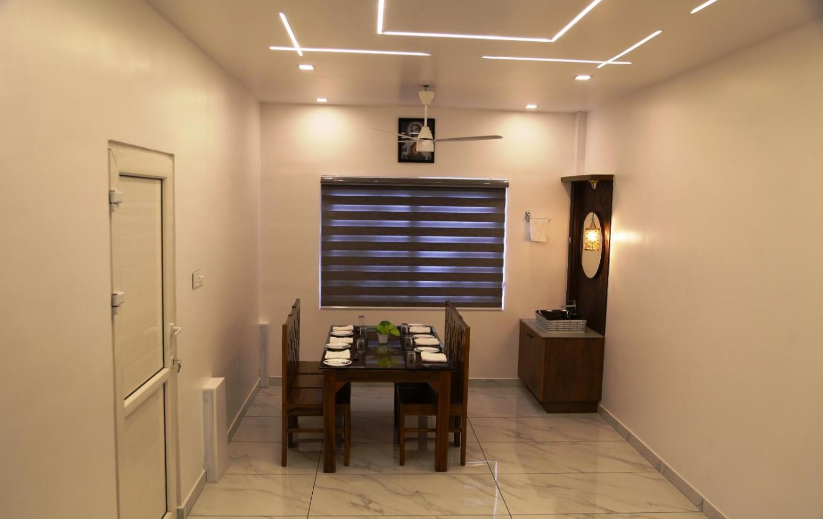 Le Sancta Homestay Maraiyūr Buitenkant foto