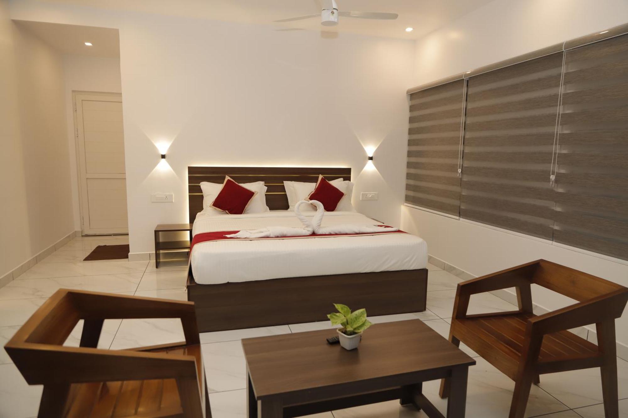 Le Sancta Homestay Maraiyūr Buitenkant foto